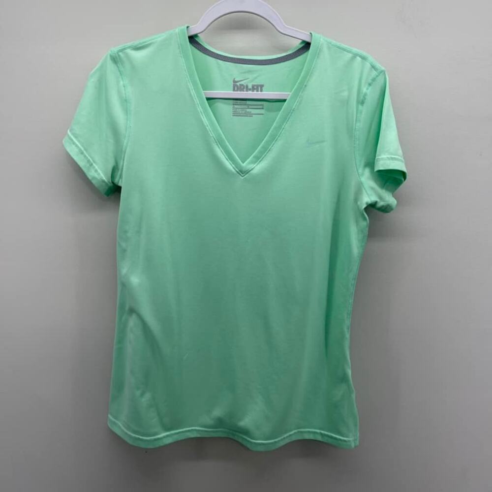 Nike Dri-Fit V Neck Tee Womens Medium Mint Green Regular Fit‎ Sporty Casual